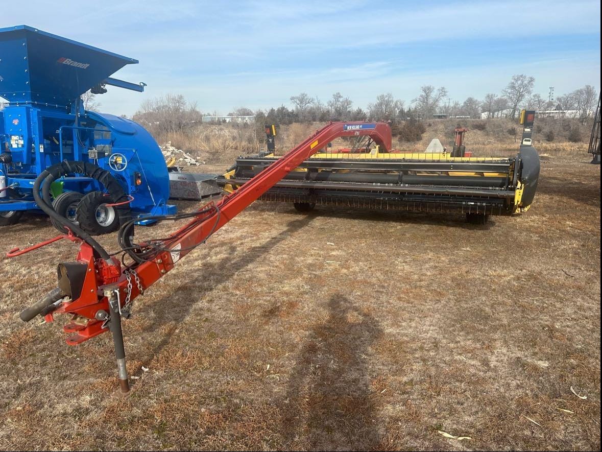 Main image New Holland H7150