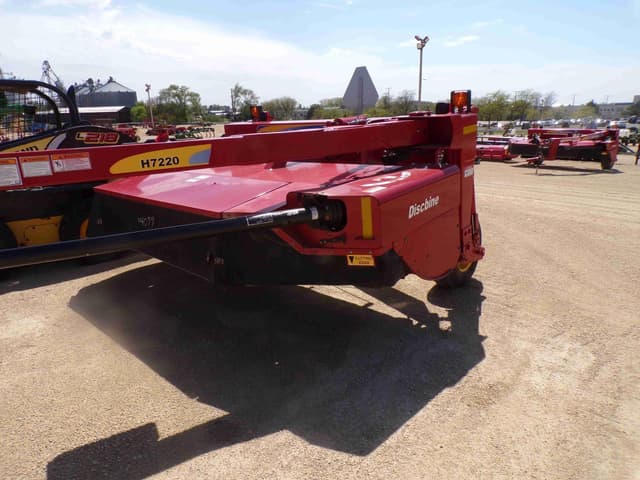 Image of New Holland H7220 equipment image 3