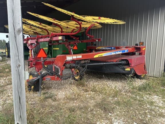 Image of New Holland H7230 equipment image 2