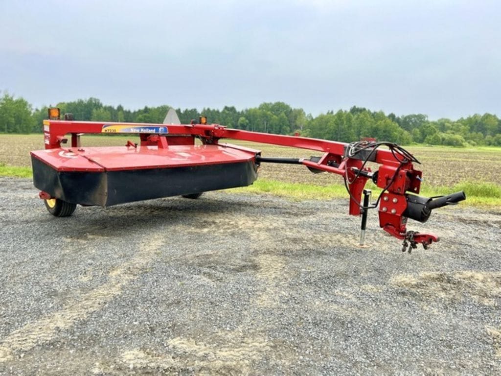 2012 New Holland H7230 Equipment Image0