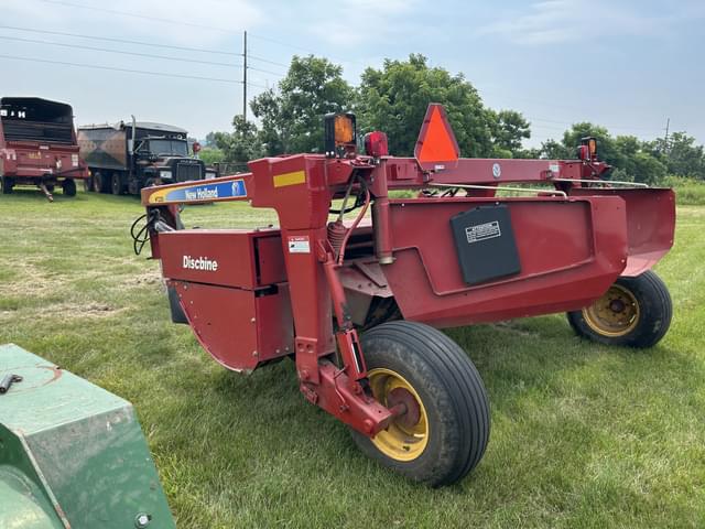Image of New Holland H7230 equipment image 3