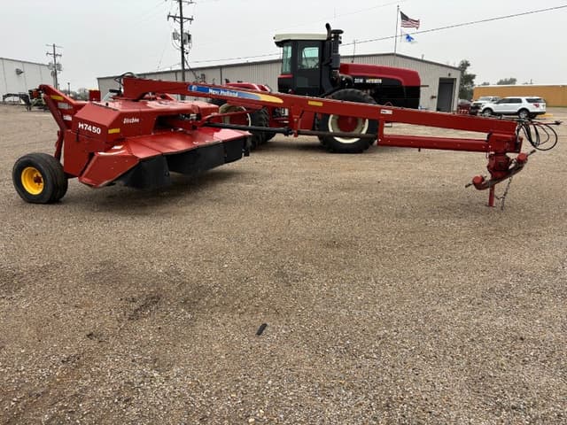 Image of New Holland H7450 equipment image 3
