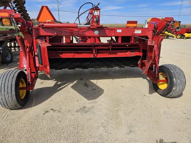 Image of New Holland H7450 equipment image 2