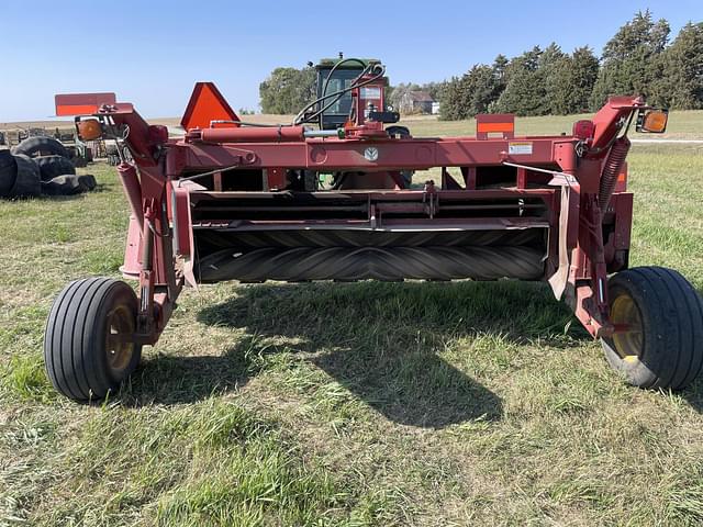 Image of New Holland H7450 equipment image 3