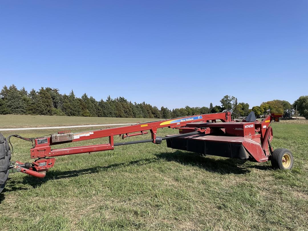 Image of New Holland H7450 Primary image