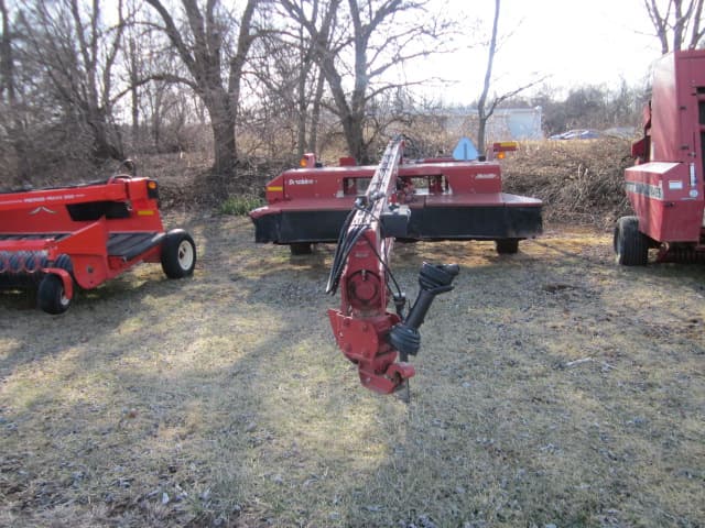 Image of New Holland H7450 equipment image 1