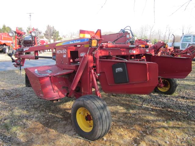 Image of New Holland H7450 equipment image 3
