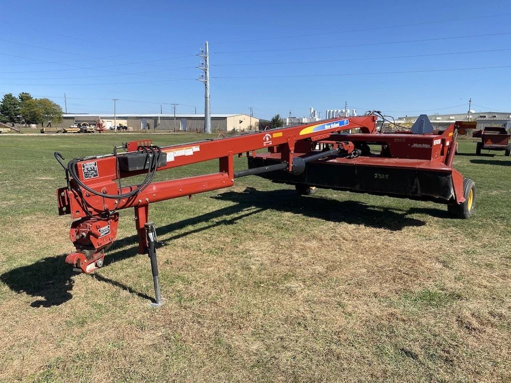 Main image New Holland H7450