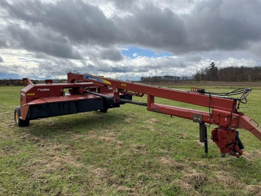 Image of New Holland H7450 Primary image