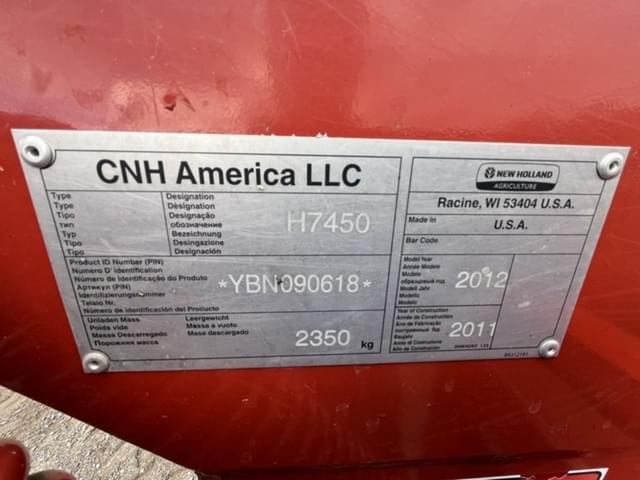 Image of New Holland H7450 equipment image 4
