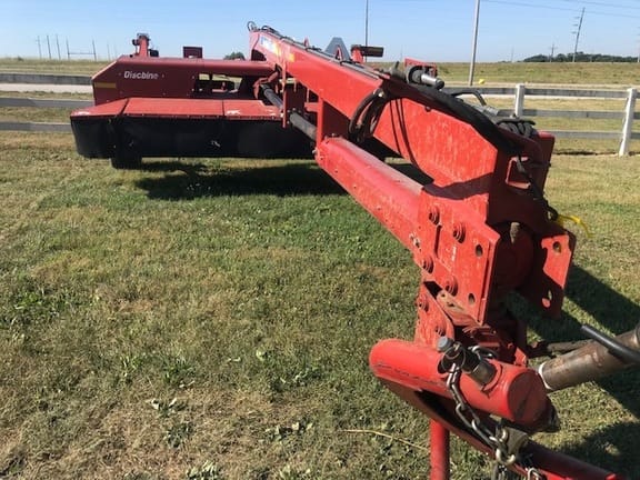 Main image New Holland H7450