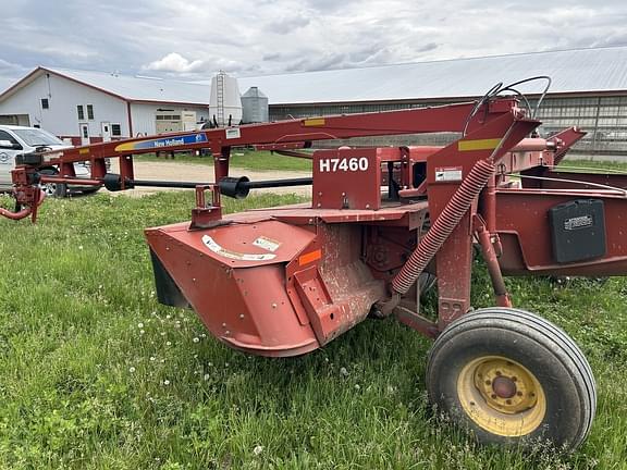 Image of New Holland H7460 equipment image 3