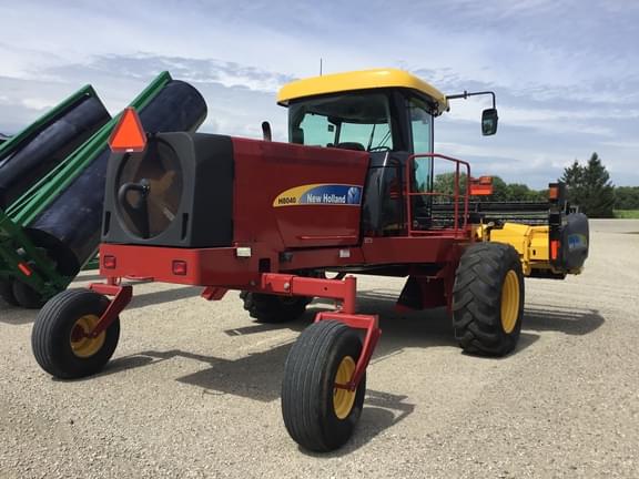 Image of New Holland H8040 equipment image 4