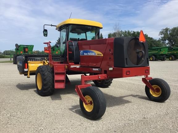 Image of New Holland H8040 equipment image 3