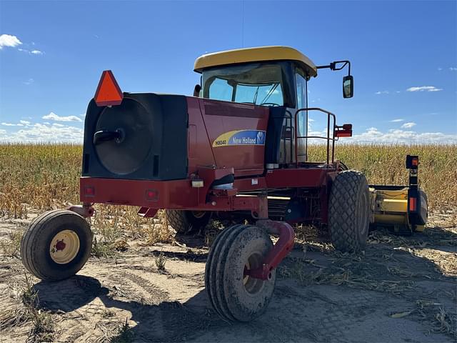 Image of New Holland H8040 equipment image 2