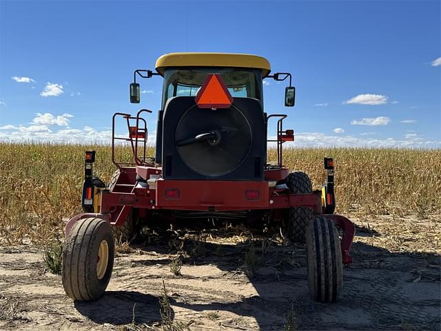 Image of New Holland H8040 equipment image 3