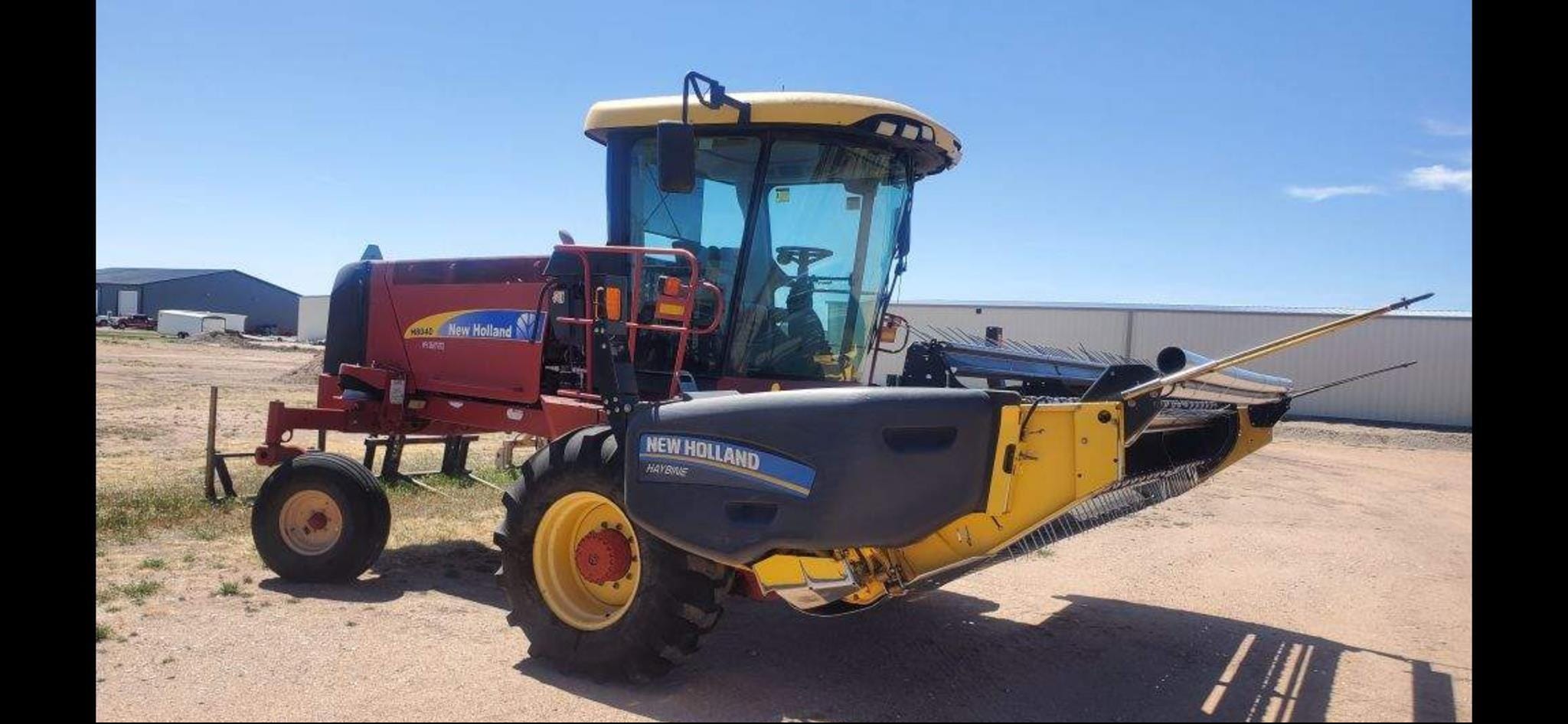2012 New Holland H8040 Equipment Image0