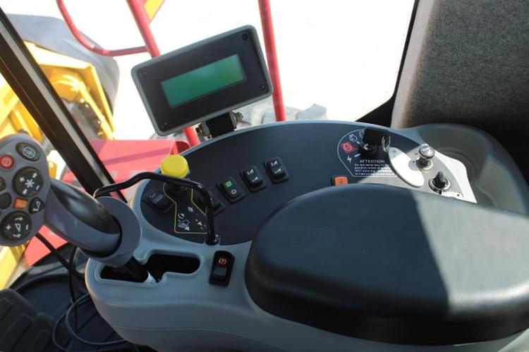 Main image New Holland H8060 12