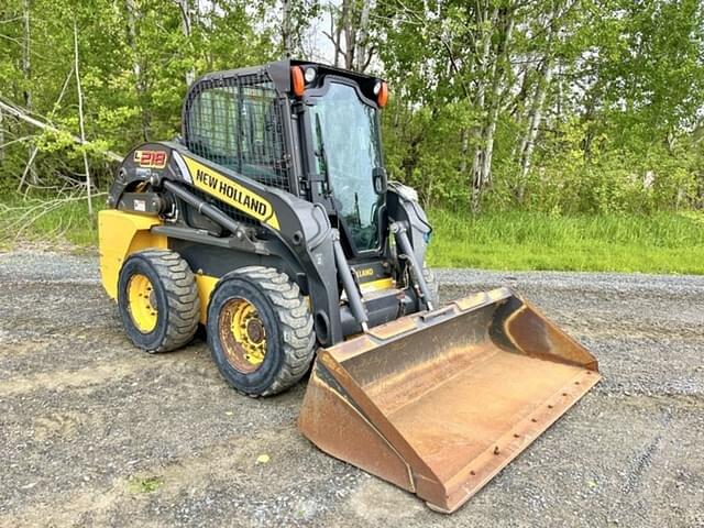 Image of New Holland L218 equipment image 2