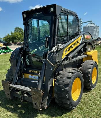 2012 New Holland L220 Equipment Image0