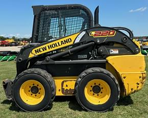 Main image New Holland L220 3