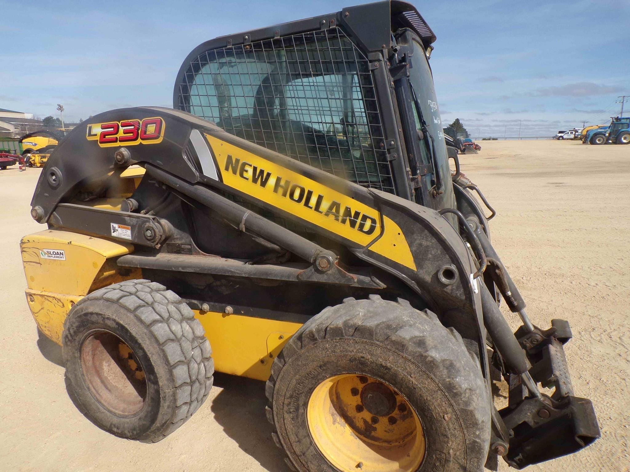 2012 New Holland L230 Equipment Image0