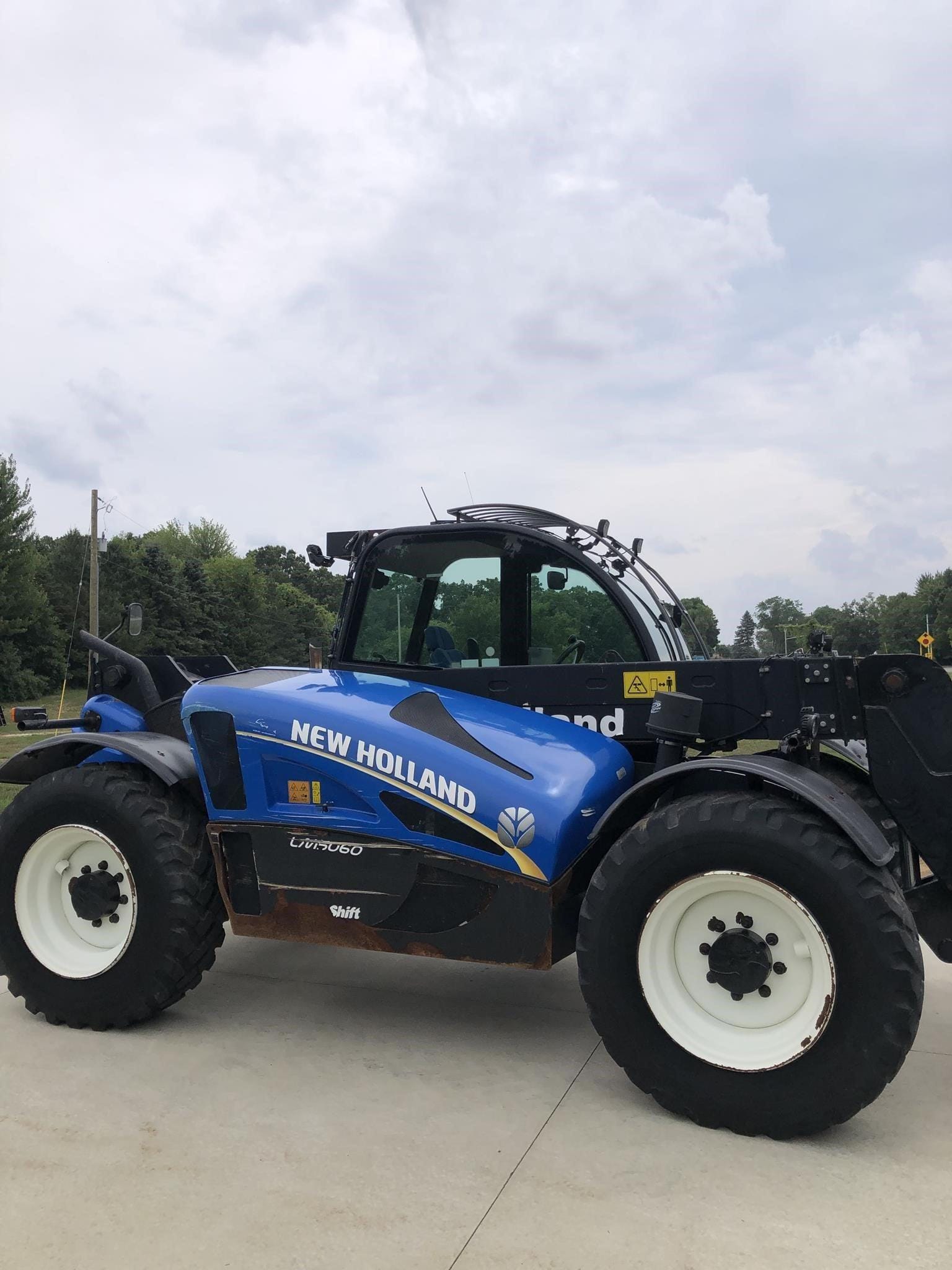 2012 New Holland LM5060 Equipment Image0