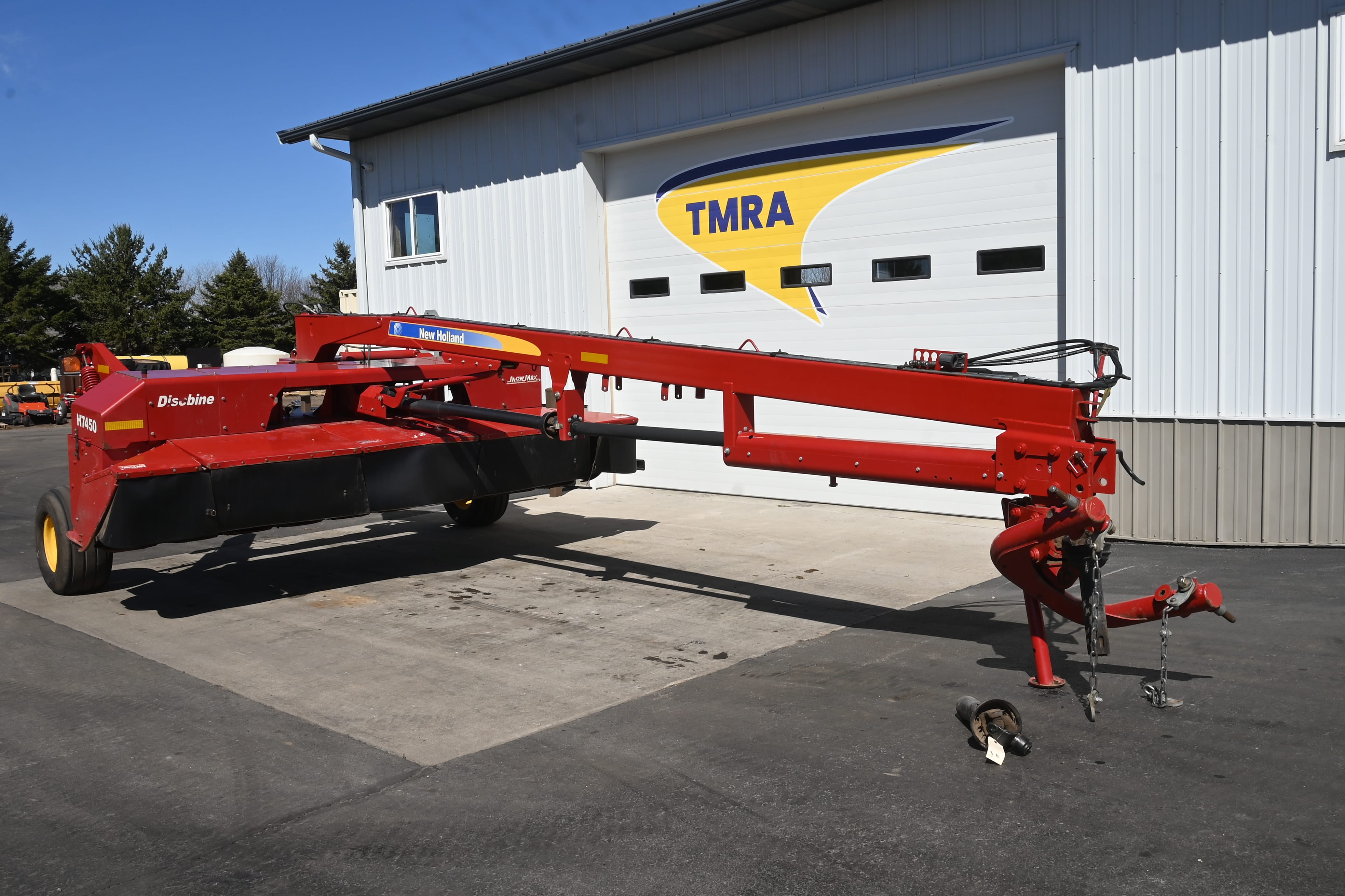 Main image New Holland H7450