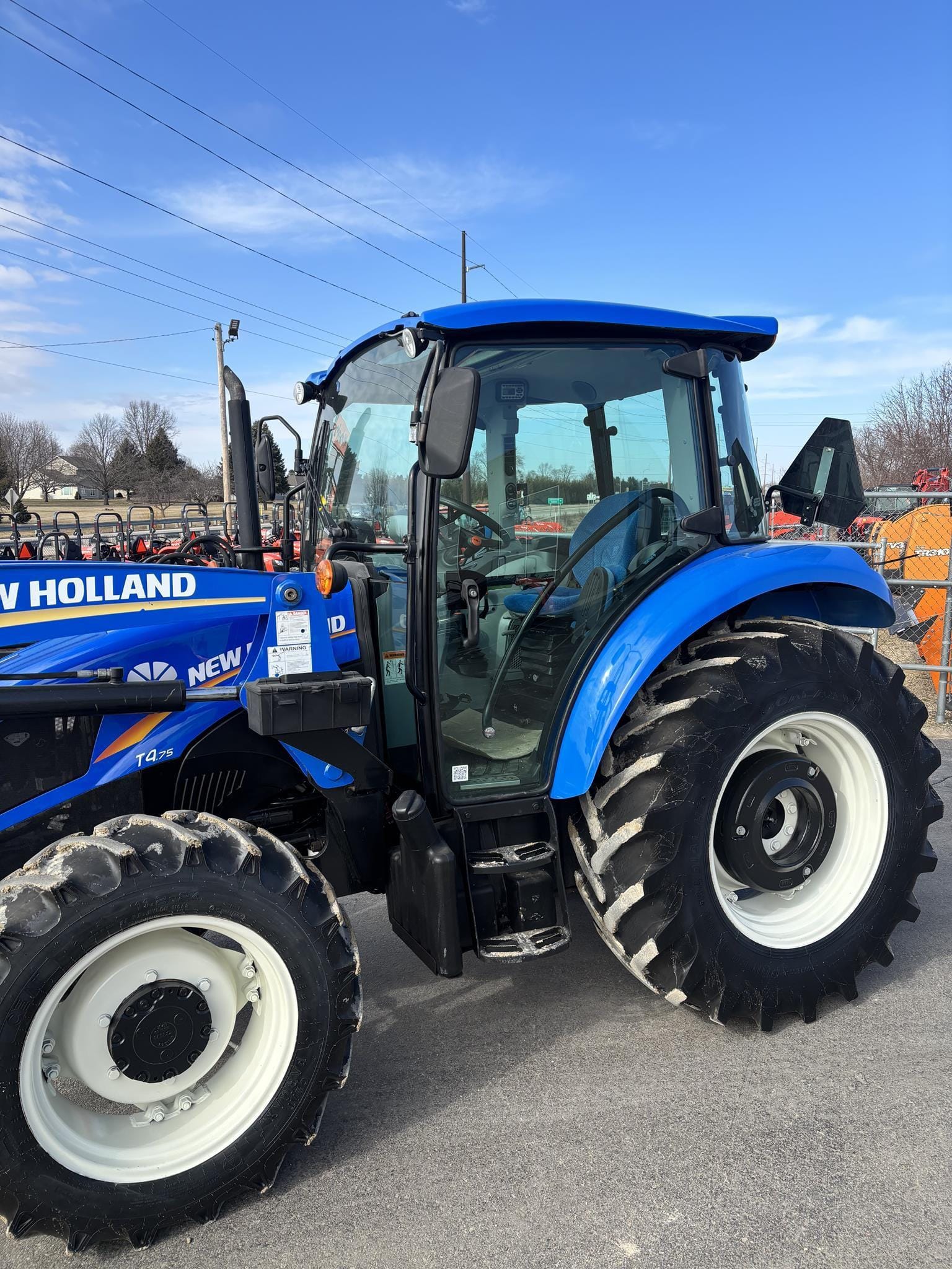 2012 New Holland T4.75 Equipment Image0