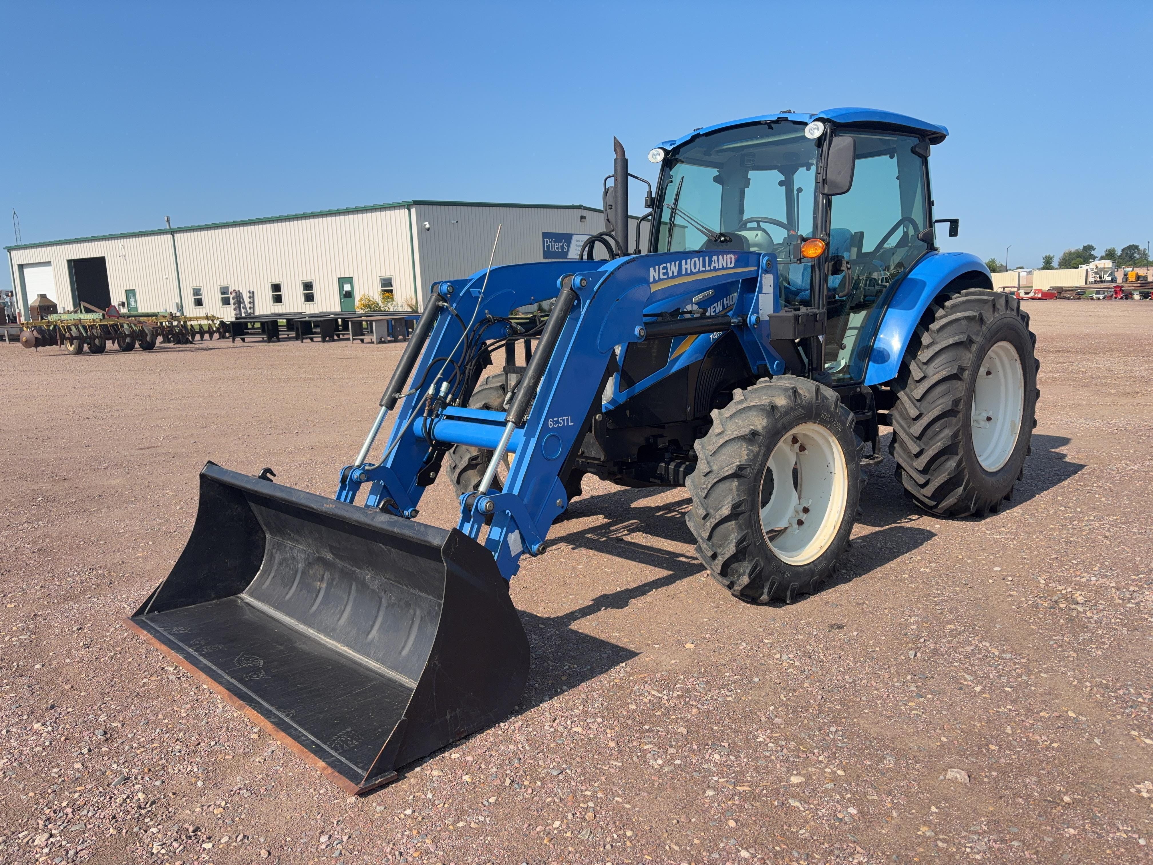 2012 New Holland T4.75 Equipment Image0