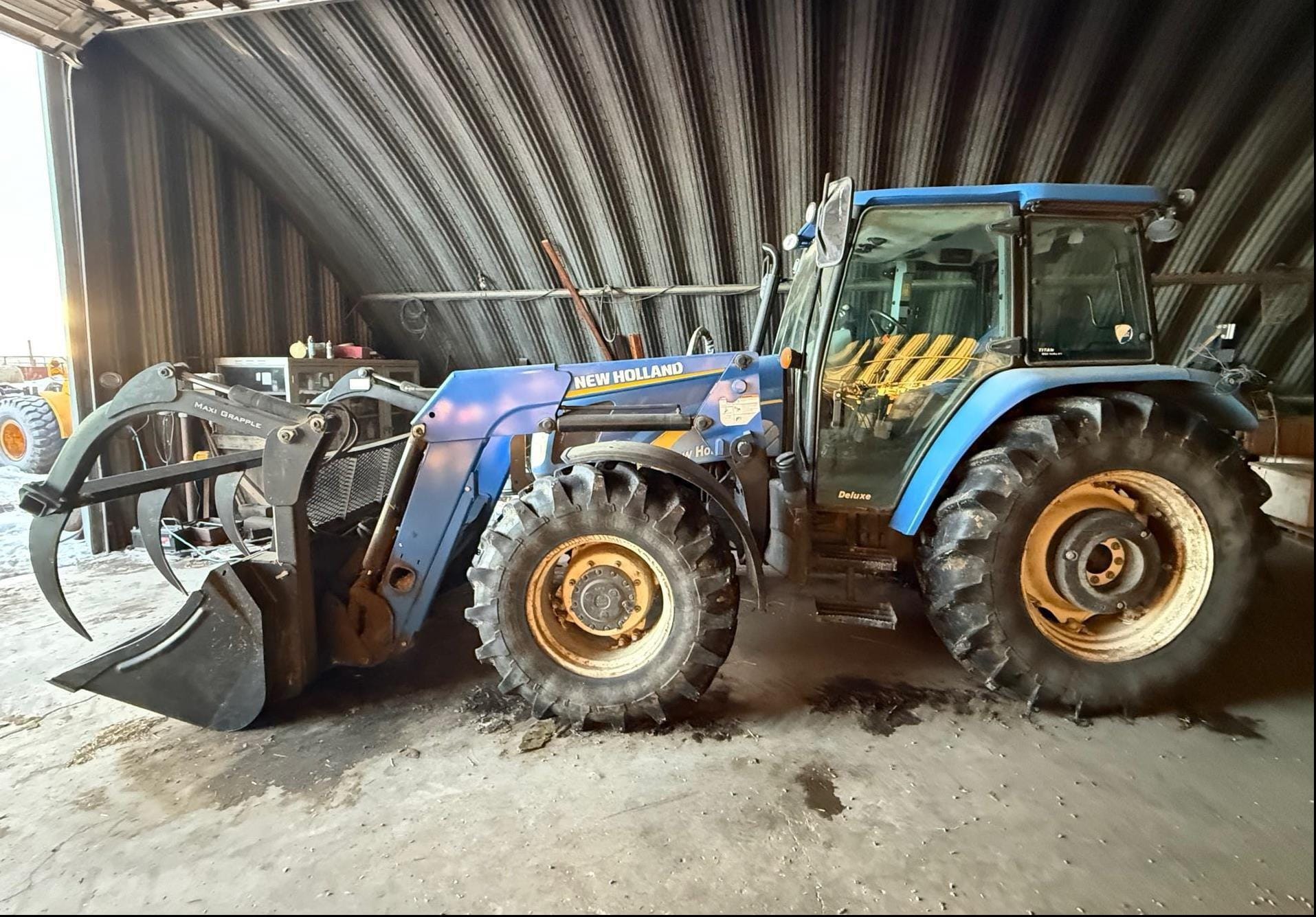 2012 New Holland T5070 Equipment Image0