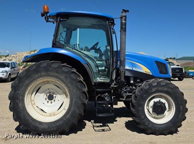 Image of New Holland T6020 Plus equipment image 3