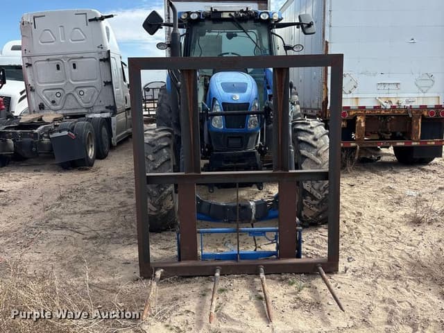 Image of New Holland T6030 equipment image 1