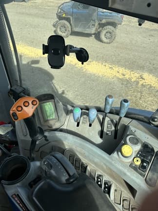 Image of New Holland T6070 Plus equipment image 4