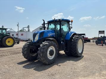 Main image New Holland T7.210