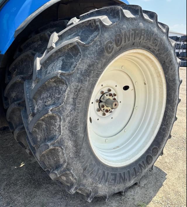 Image of New Holland T7.210 equipment image 3
