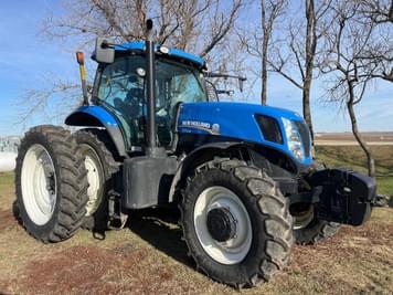 Main image New Holland T7.235
