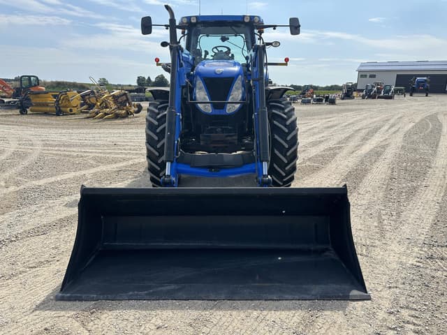 Image of New Holland T7.260 equipment image 2