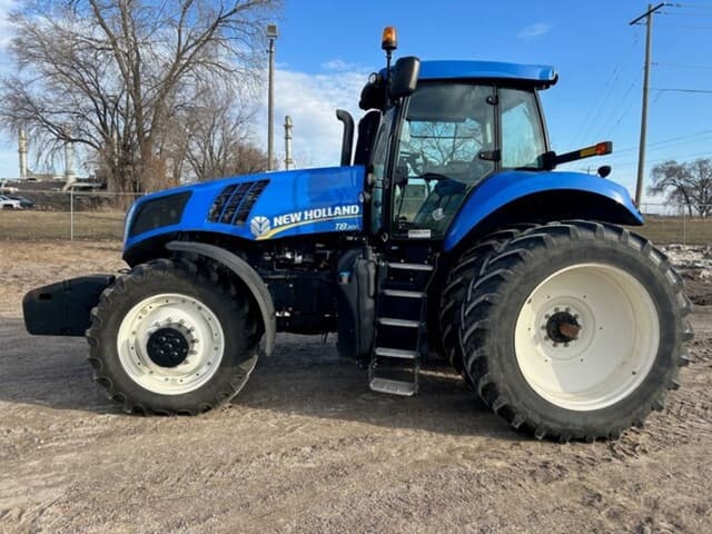 Image of New Holland T8.300 equipment image 1