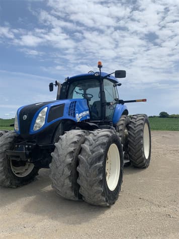 Main image New Holland T8.300