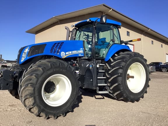 Image of New Holland T8.300 equipment image 4