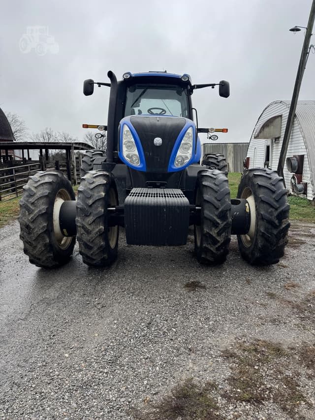 Image of New Holland T8.330 equipment image 3