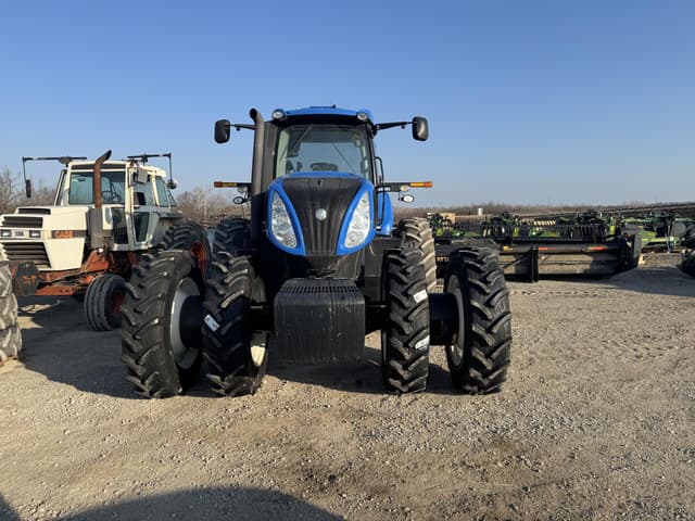 Image of New Holland T8.330 equipment image 1