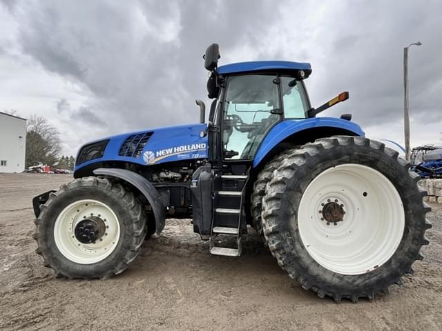 Image of New Holland T8.330 equipment image 3