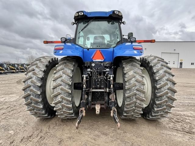 Image of New Holland T8.330 equipment image 4