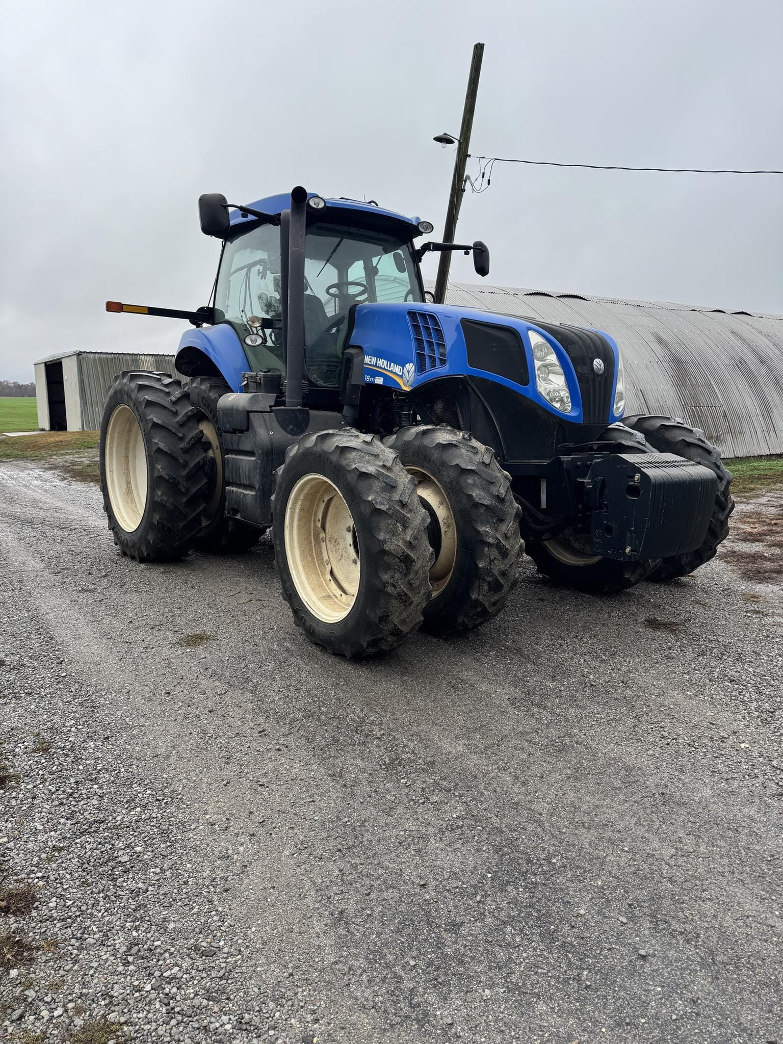 2012 New Holland T8.330 Equipment Image0
