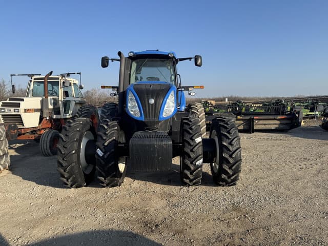 Image of New Holland T8.330 equipment image 1