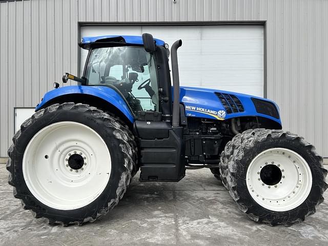 Image of New Holland T8.330 equipment image 3