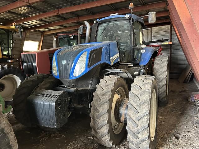 Image of New Holland T8.330 equipment image 1