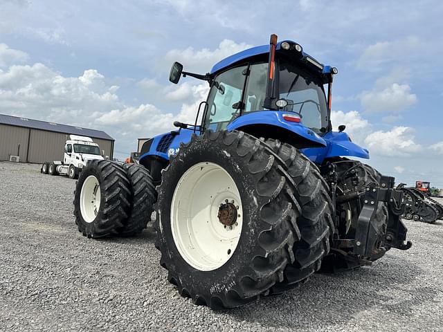 Image of New Holland T8.330 equipment image 4
